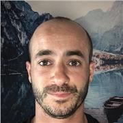 Profesional del diseño mecanico durante 10 años, con facilidad en tratar con cualquiera